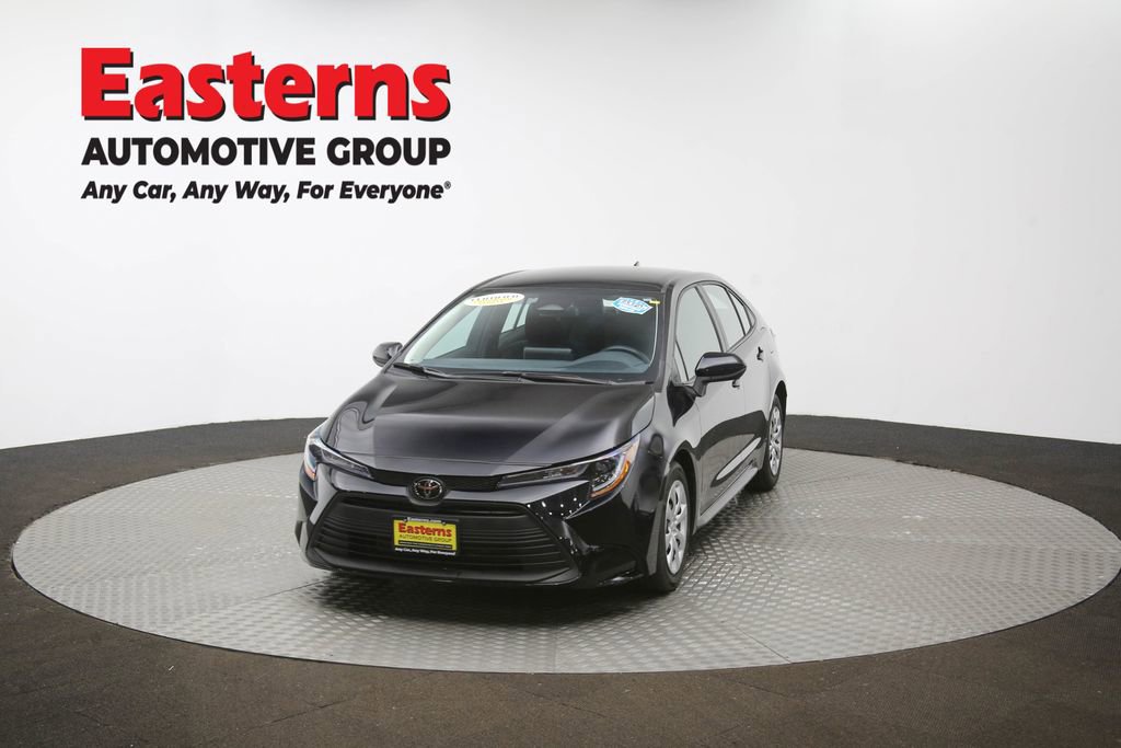 Used 2025 Toyota Corolla LE image 54