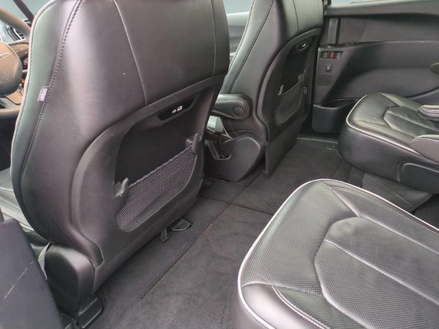 Used 2025 Chrysler Pacifica Limited FWD image 28