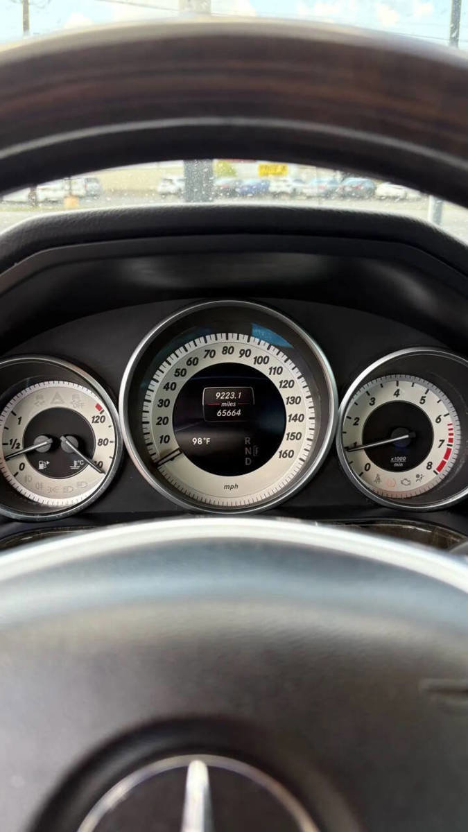 Used 2014 Mercedes-Benz E 350 Sedan image 6