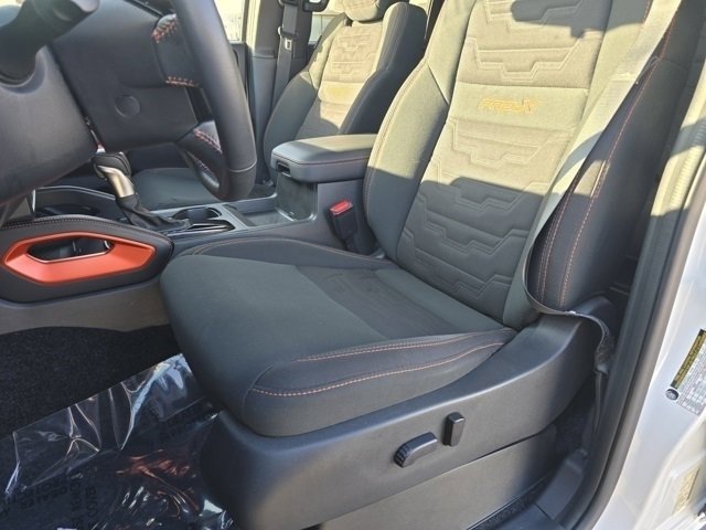 Used 2023 Nissan Frontier Pro-X w/ Tow Package image 5