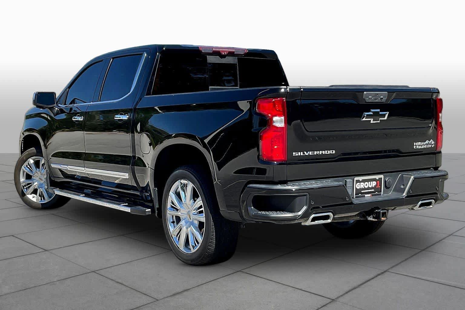Used 2023 Chevrolet Silverado 1500 High Country w/ High Country Premium Package AWD/4WD image 23