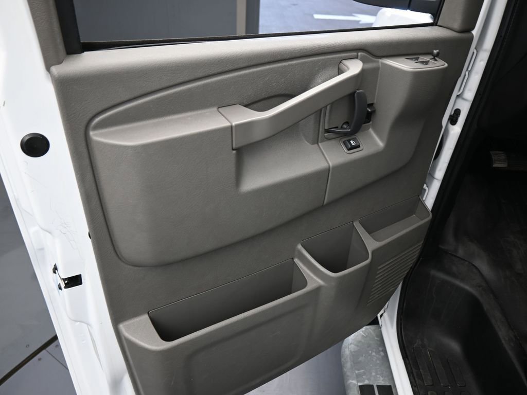 Used 2024 Chevrolet Express 2500 w/ Driver Convenience Package image 16