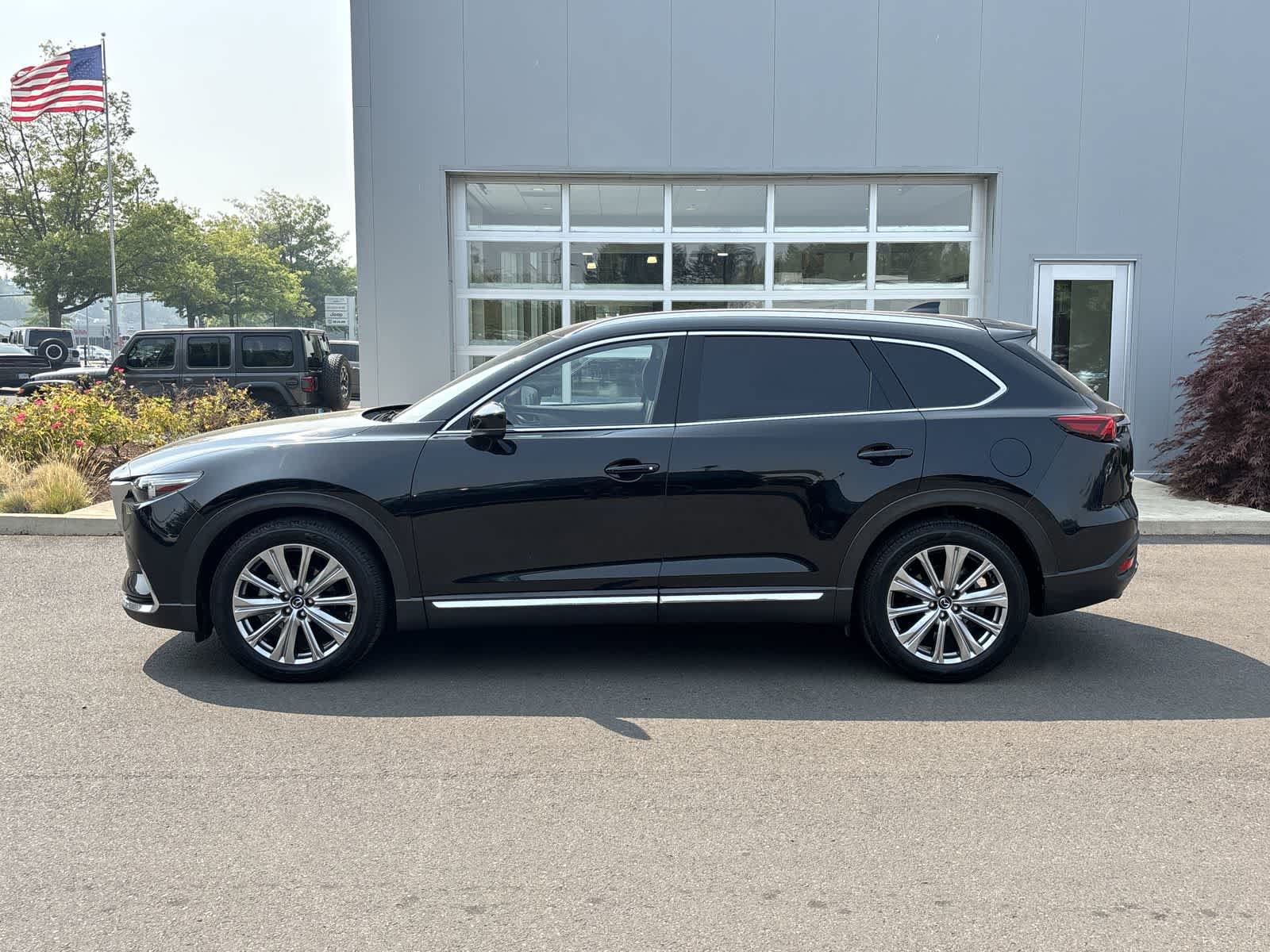 Used 2021 MAZDA CX-9 Signature AWD/4WD image 2