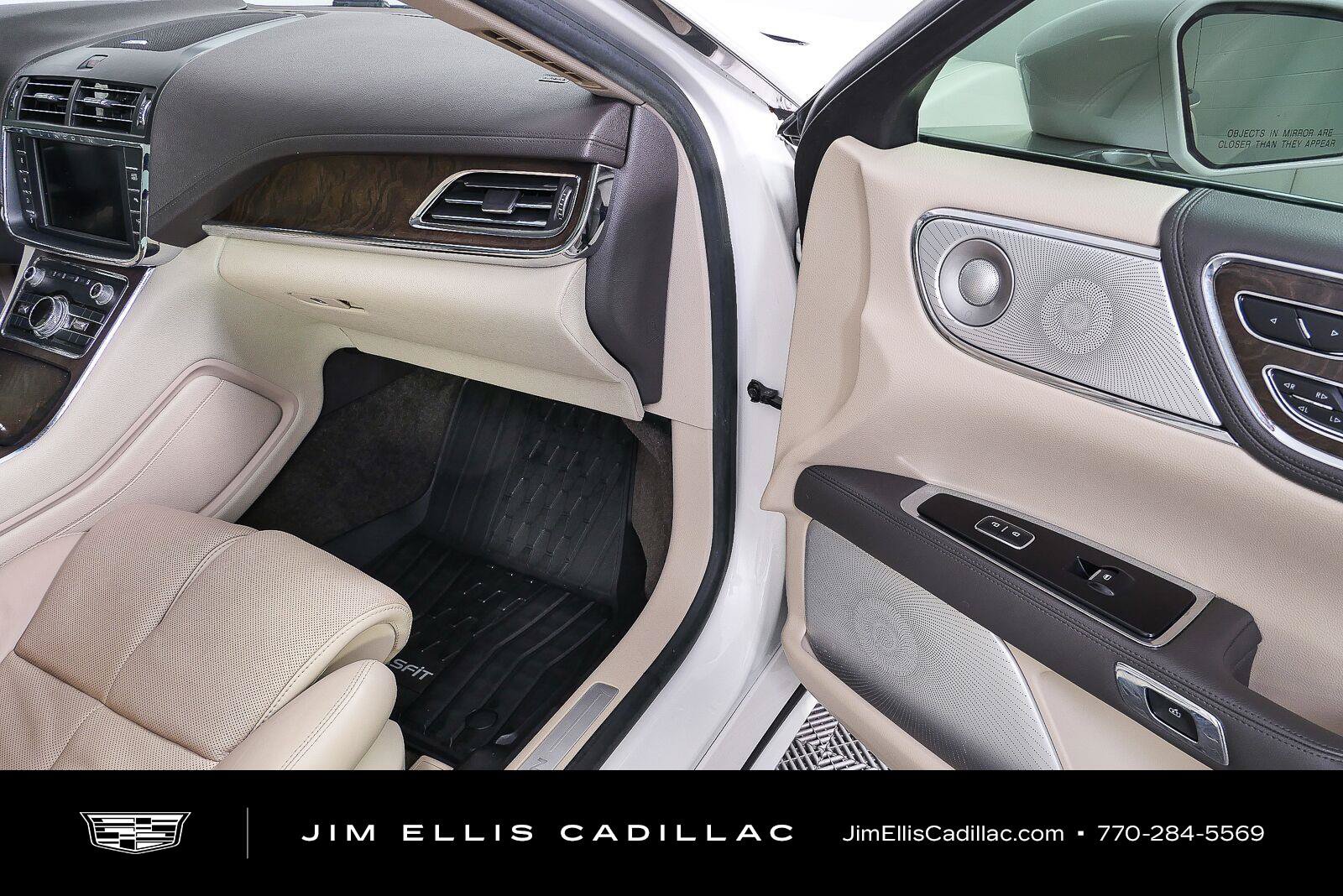 Used 2018 Lincoln Continental Reserve FWD image 23