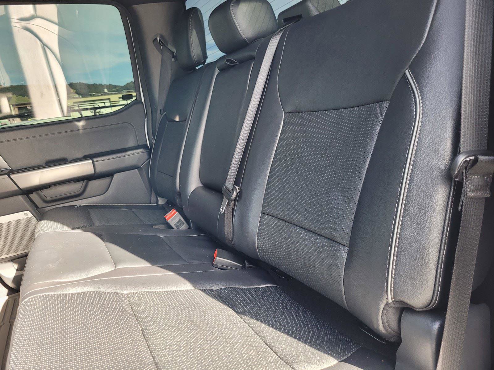 Used 2024 Ford F150 Lariat w/ FX4 Off-Road Package image 15