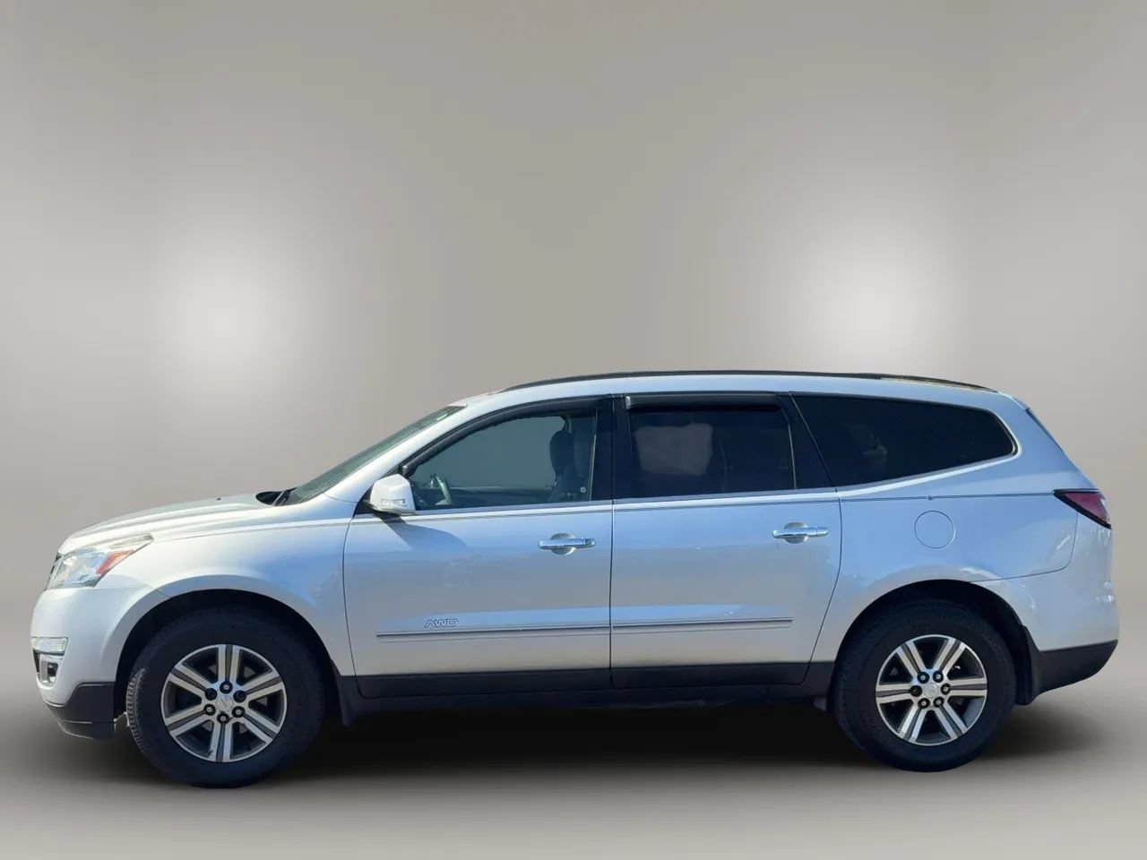 Used 2017 Chevrolet Traverse LT AWD/4WD image 3