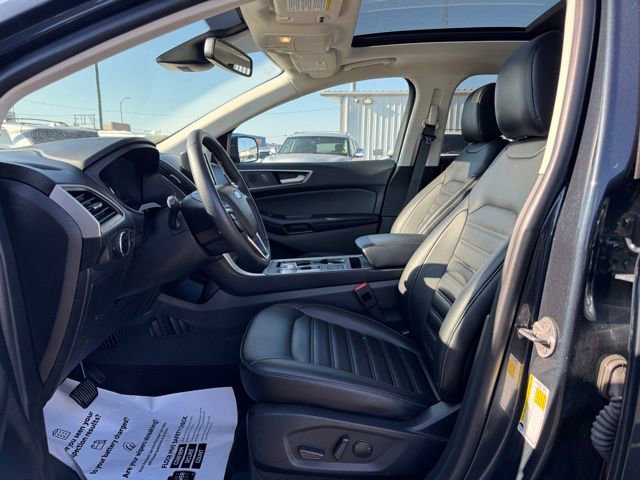 Used 2024 Ford Edge SEL w/ Convenience Package image 17