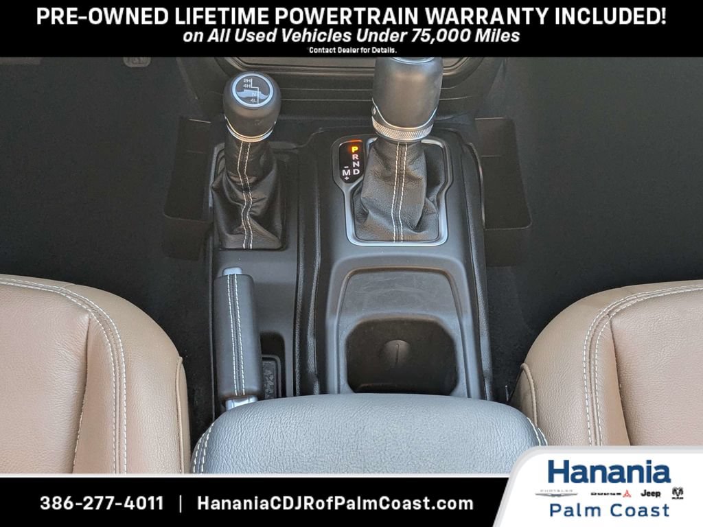 Used 2020 Jeep Wrangler Unlimited Sahara w/ Dual Top Group AWD/4WD image 17