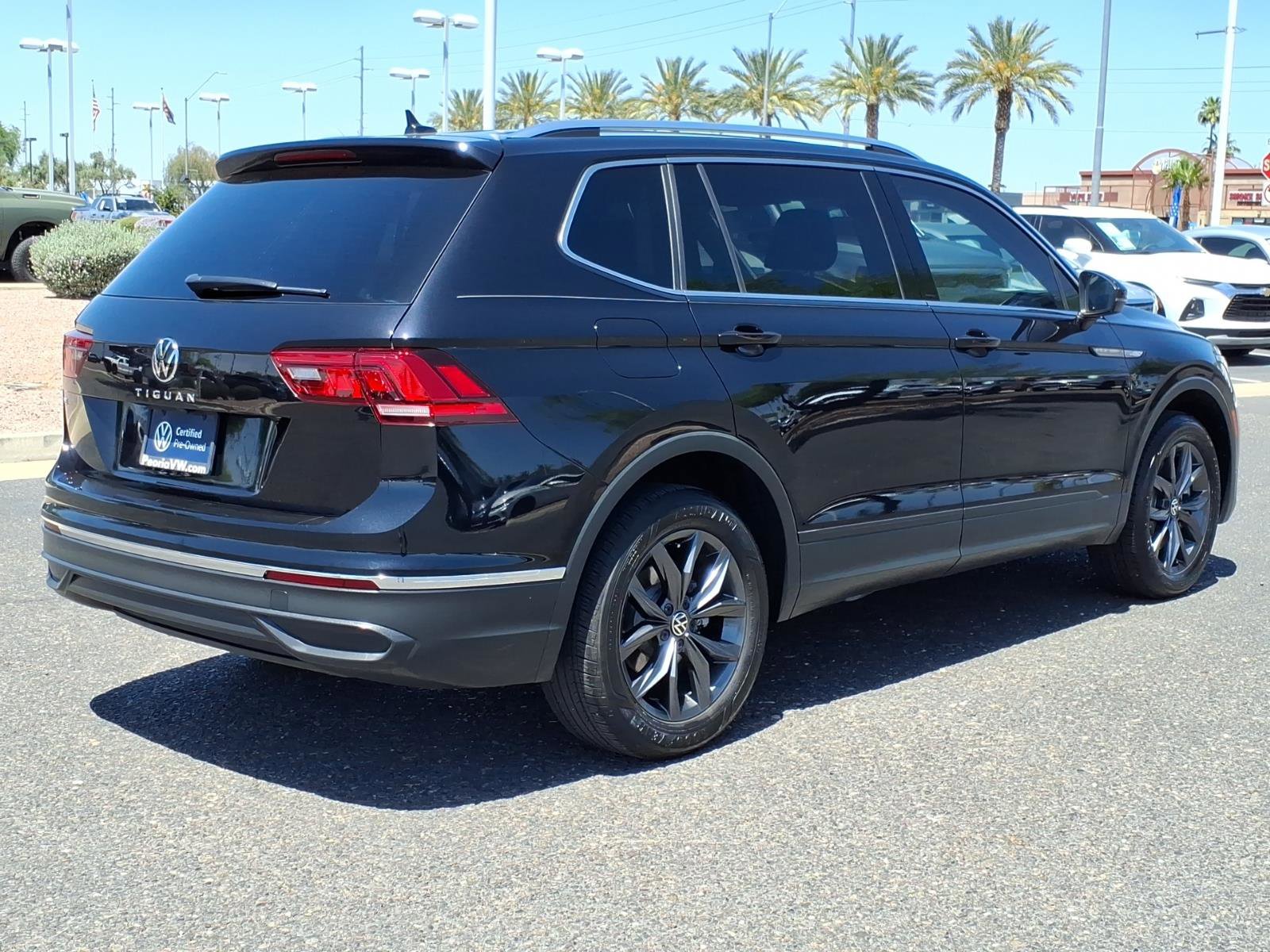 Certified 2022 Volkswagen Tiguan SE FWD image 7