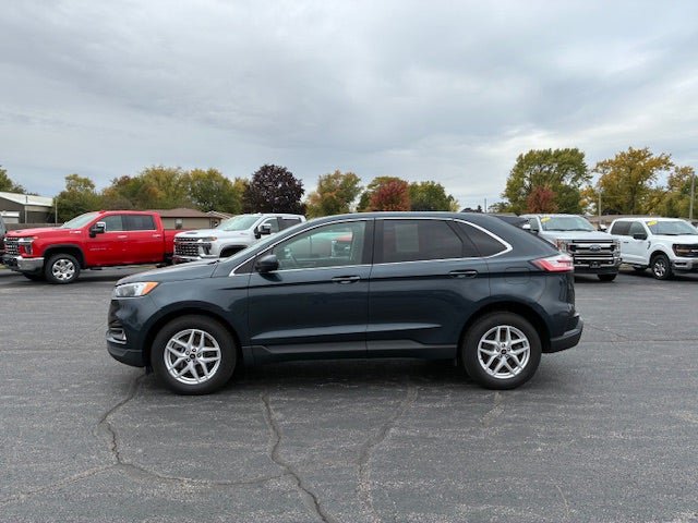 Used 2023 Ford Edge SEL w/ Convenience Package AWD/4WD image 2