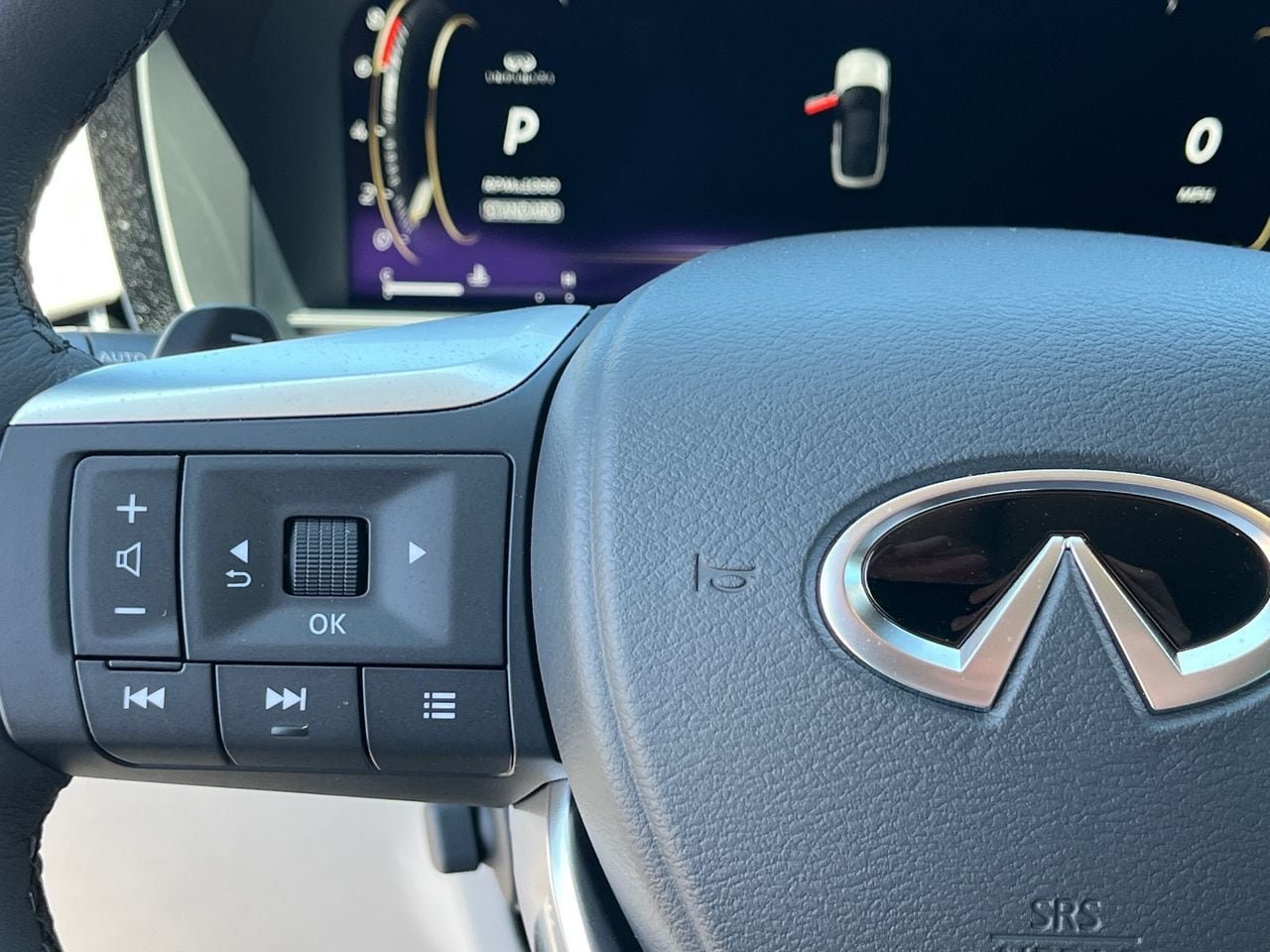 New 2027 INFINITI QX60 Luxe w/ Cargo Package FWD image 19