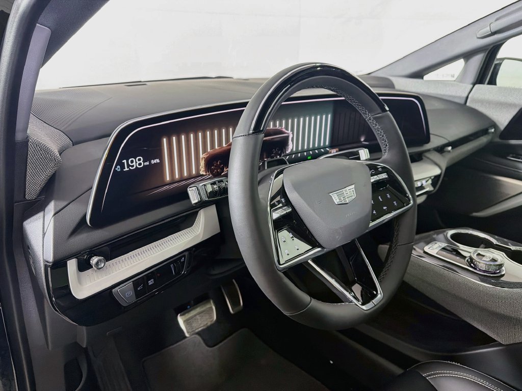New 2026 Cadillac Optiq Sport 1 w/ LPO, Floor Liner Package AWD/4WD image 10