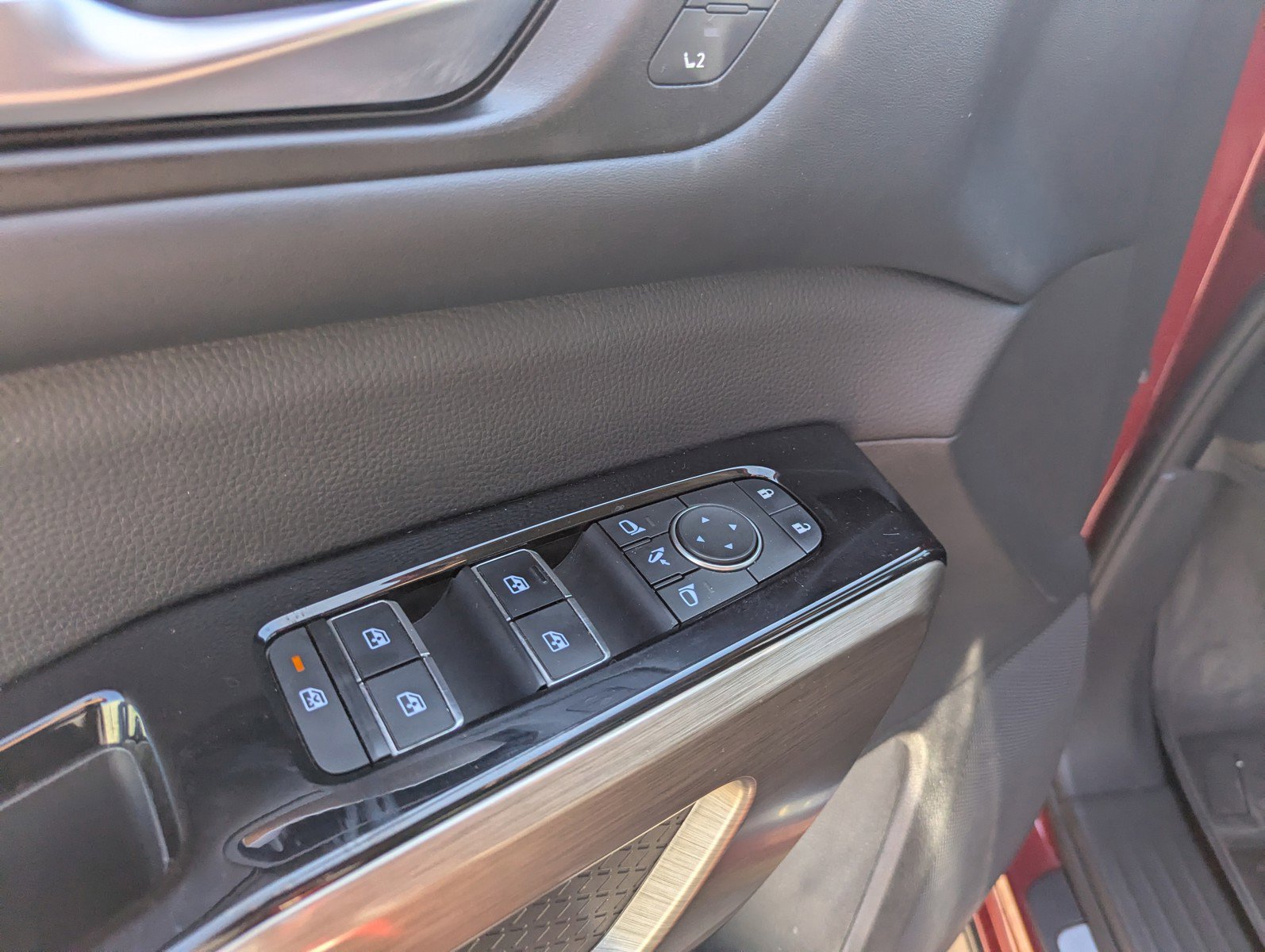 Used 2022 Nissan Pathfinder Platinum w/ Cargo Package image 13