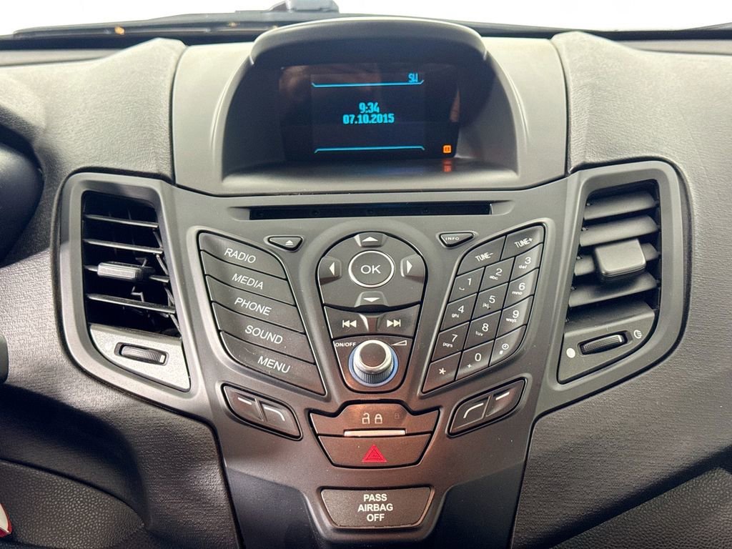 Used 2015 Ford Fiesta S image 13