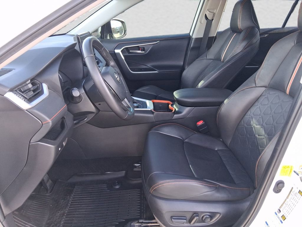 Used 2022 Toyota RAV4 Adventure image 9