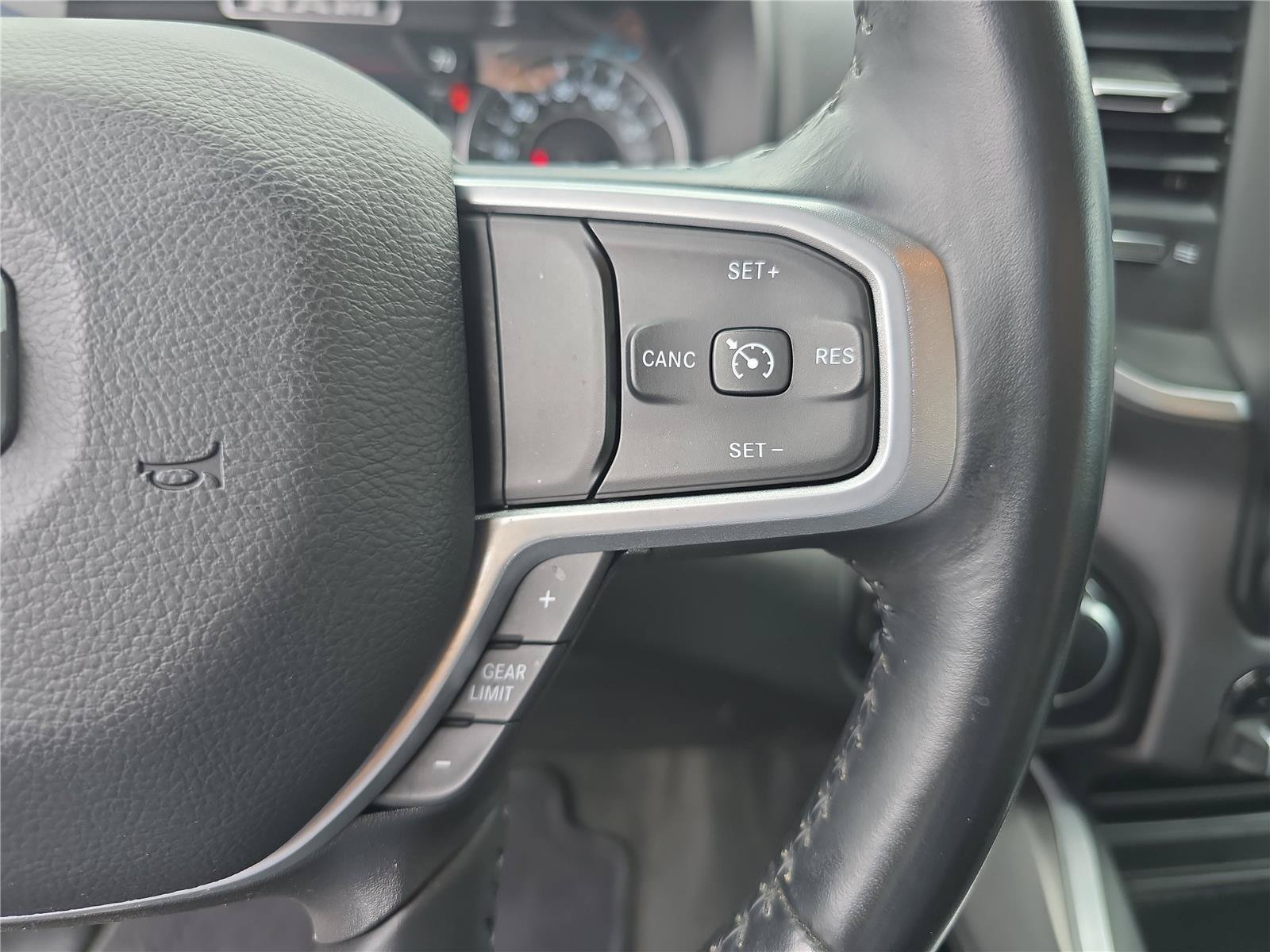 Used 2022 RAM 1500 Big Horn AWD/4WD image 31
