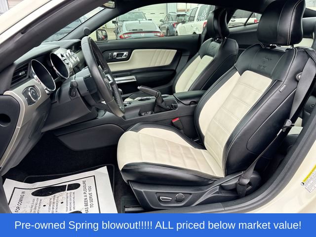 Used 2015 Ford Mustang 50 Years RWD image 17