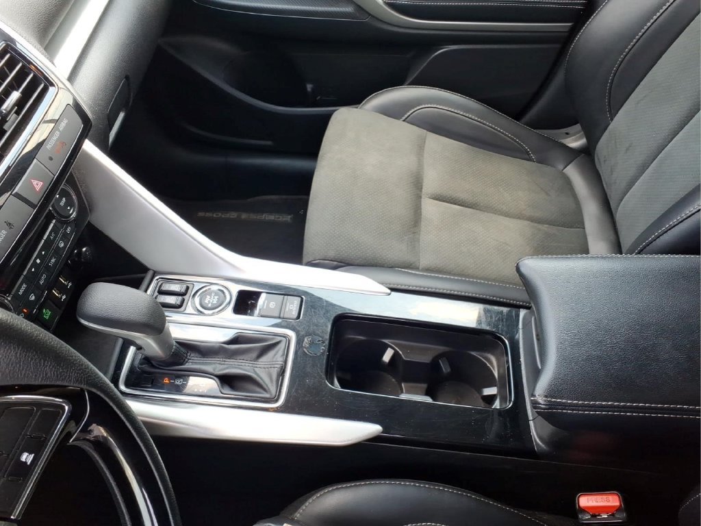 Used 2024 Mitsubishi Eclipse Cross SE AWD/4WD image 14