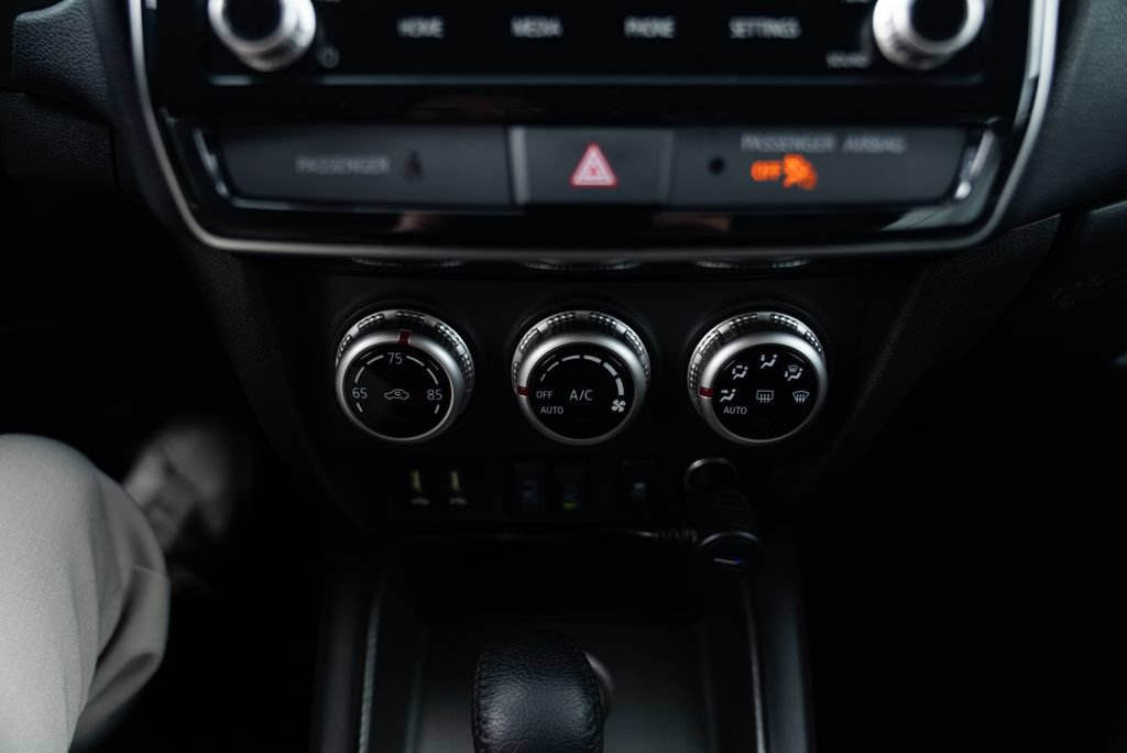 Used 2022 Mitsubishi Outlander Sport SE FWD image 16