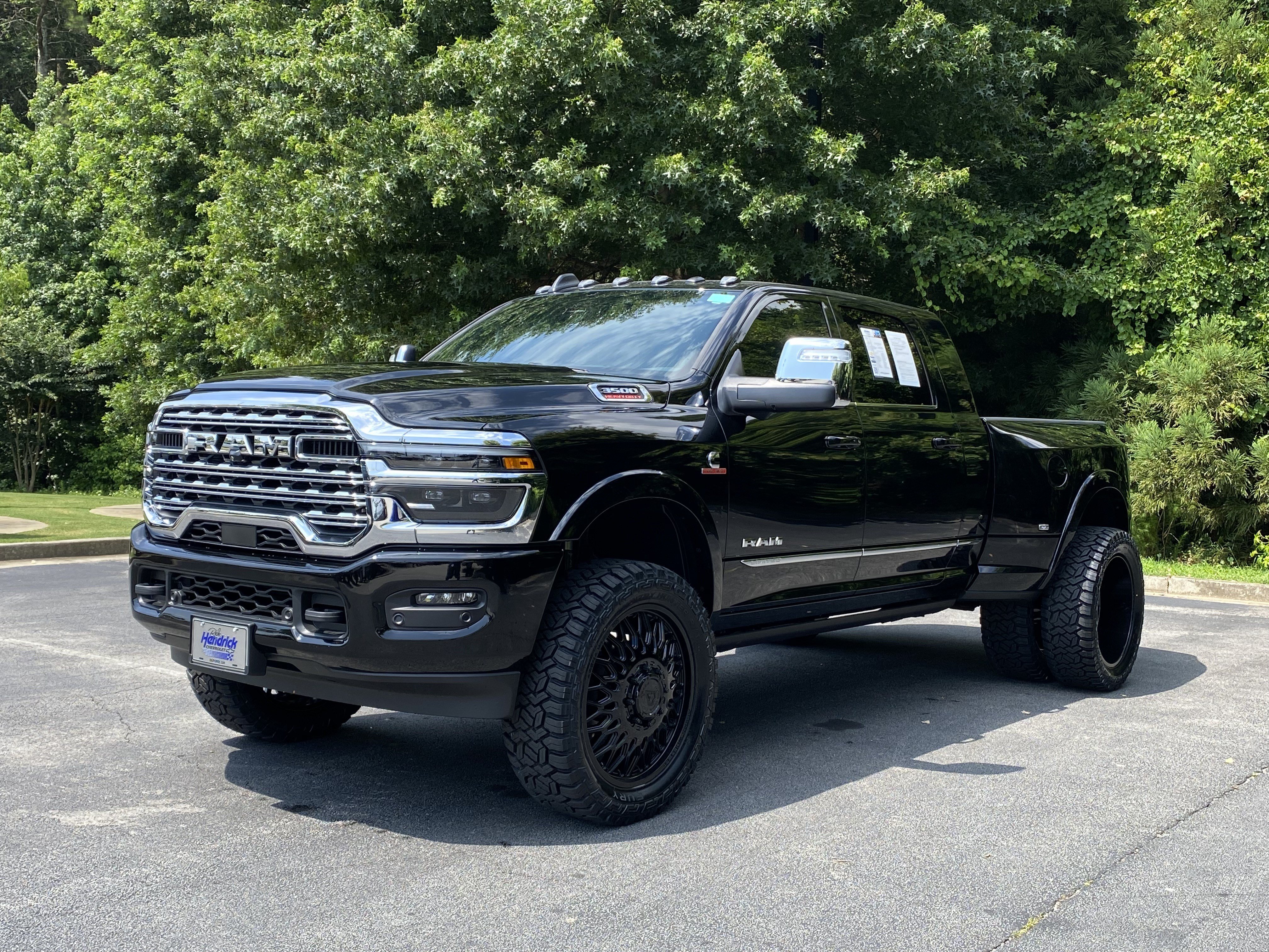 Used 2026 RAM 3500 Limited AWD/4WD image 5