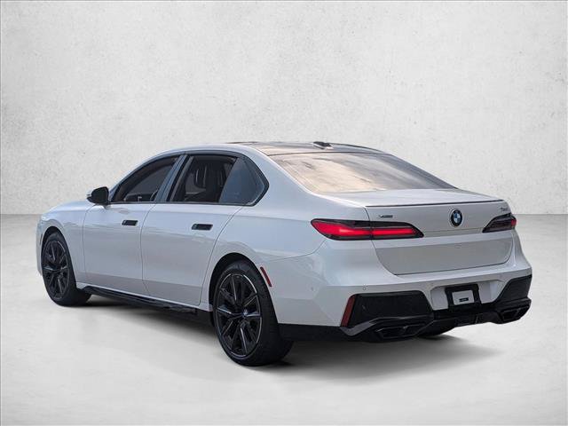 Used 2024 BMW 760i xDrive w/ Premium Package 2 AWD/4WD image 9