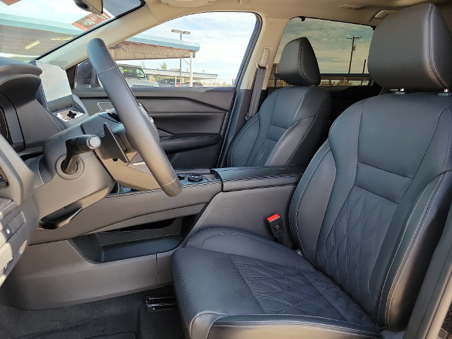 Used 2026 Nissan Rogue Platinum AWD/4WD image 12