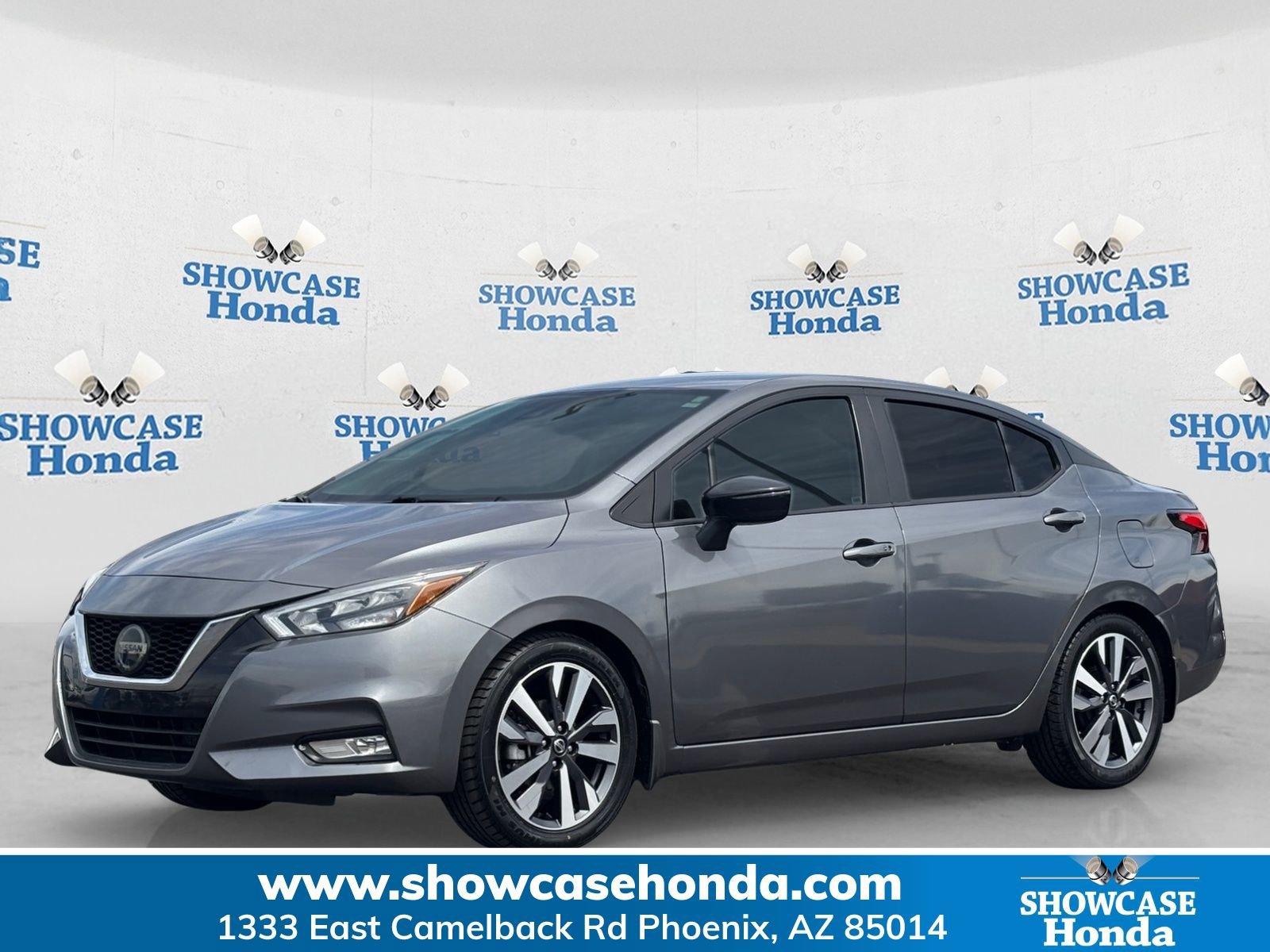 Used 2020 Nissan Versa SR w/ Convenience Package image 1