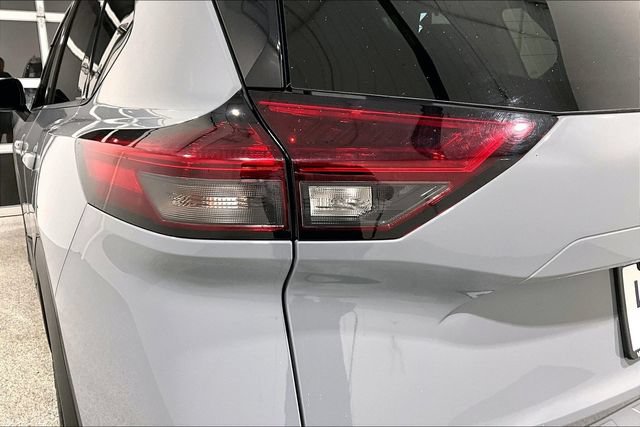 Used 2021 Nissan Rogue SV AWD/4WD image 46