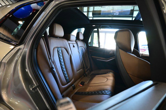 Used 2022 BMW X5 M w/ Competition Package 2 AWD/4WD image 23