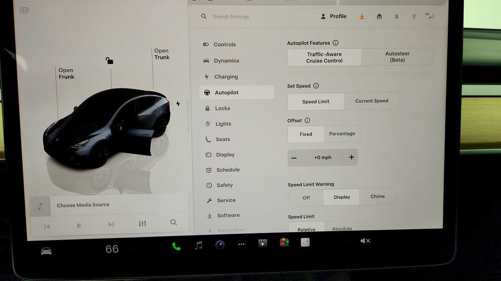 Used 2023 Tesla Model Y Long Range AWD/4WD image 19