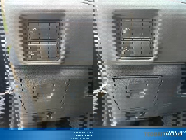 Used 2024 Toyota Highlander XLE image 37