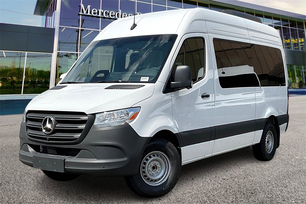 New 2025 Mercedes-Benz Sprinter 2500 image 2