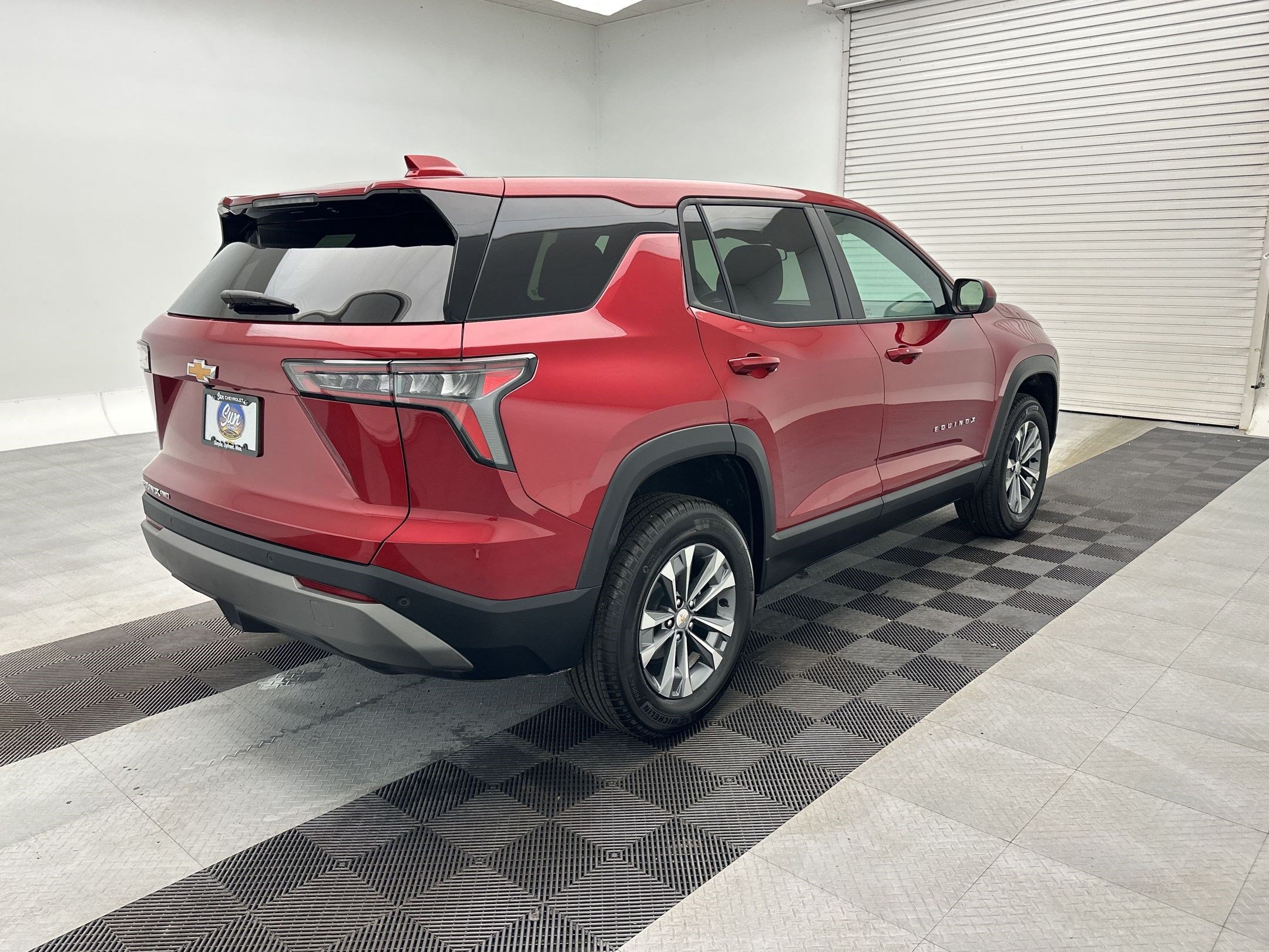 New 2027 Chevrolet Equinox LT AWD/4WD image 9
