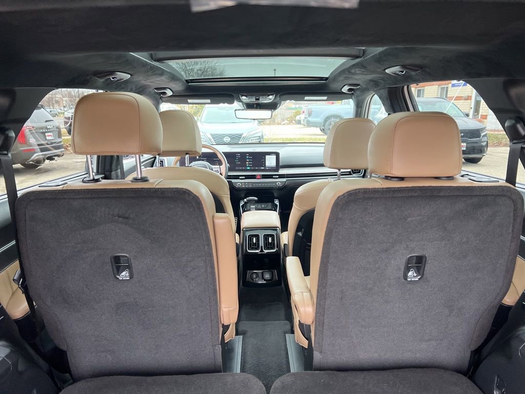 Certified 2025 Kia Sorento SX Prestige w/ Olive Brown Leather Package image 14
