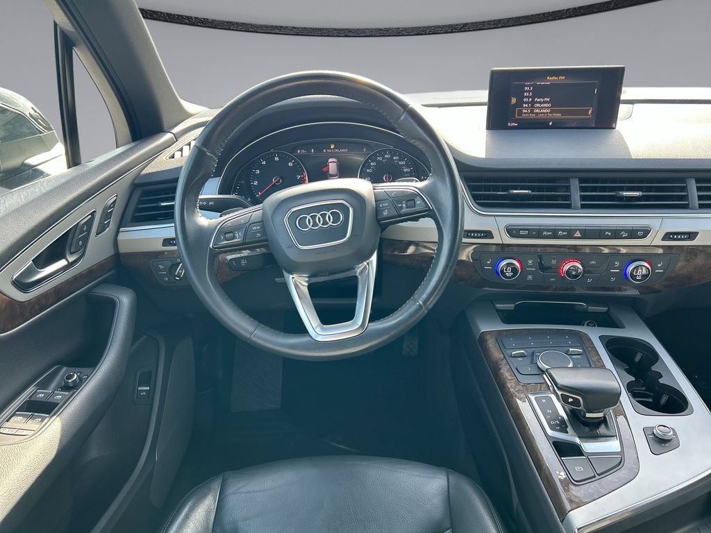 Used 2018 Audi Q7 2.0T Premium w/ Cold Weather Package AWD/4WD image 21