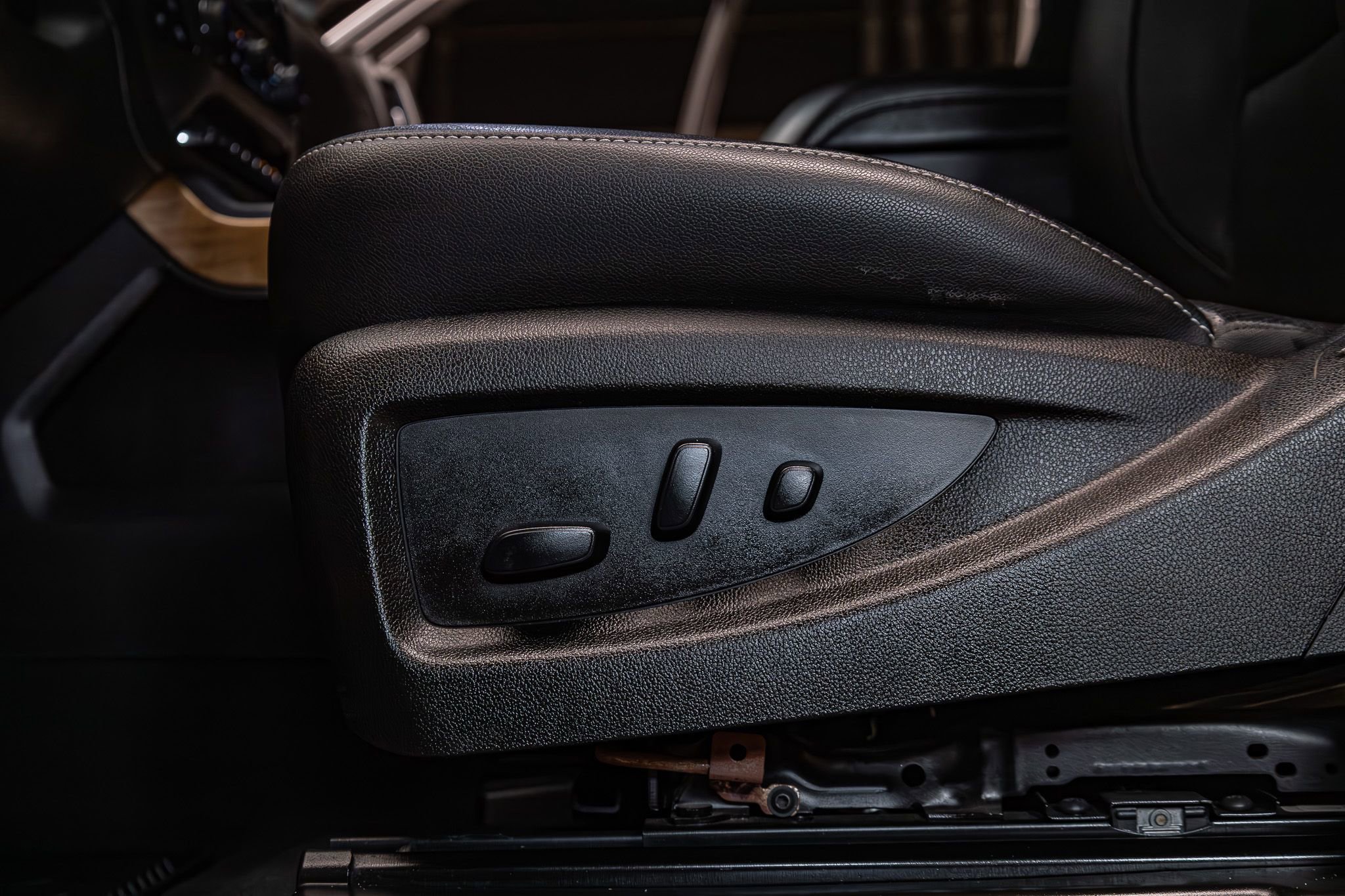Used 2019 Chevrolet Silverado 2500 LTZ w/ Duramax Plus Package image 23