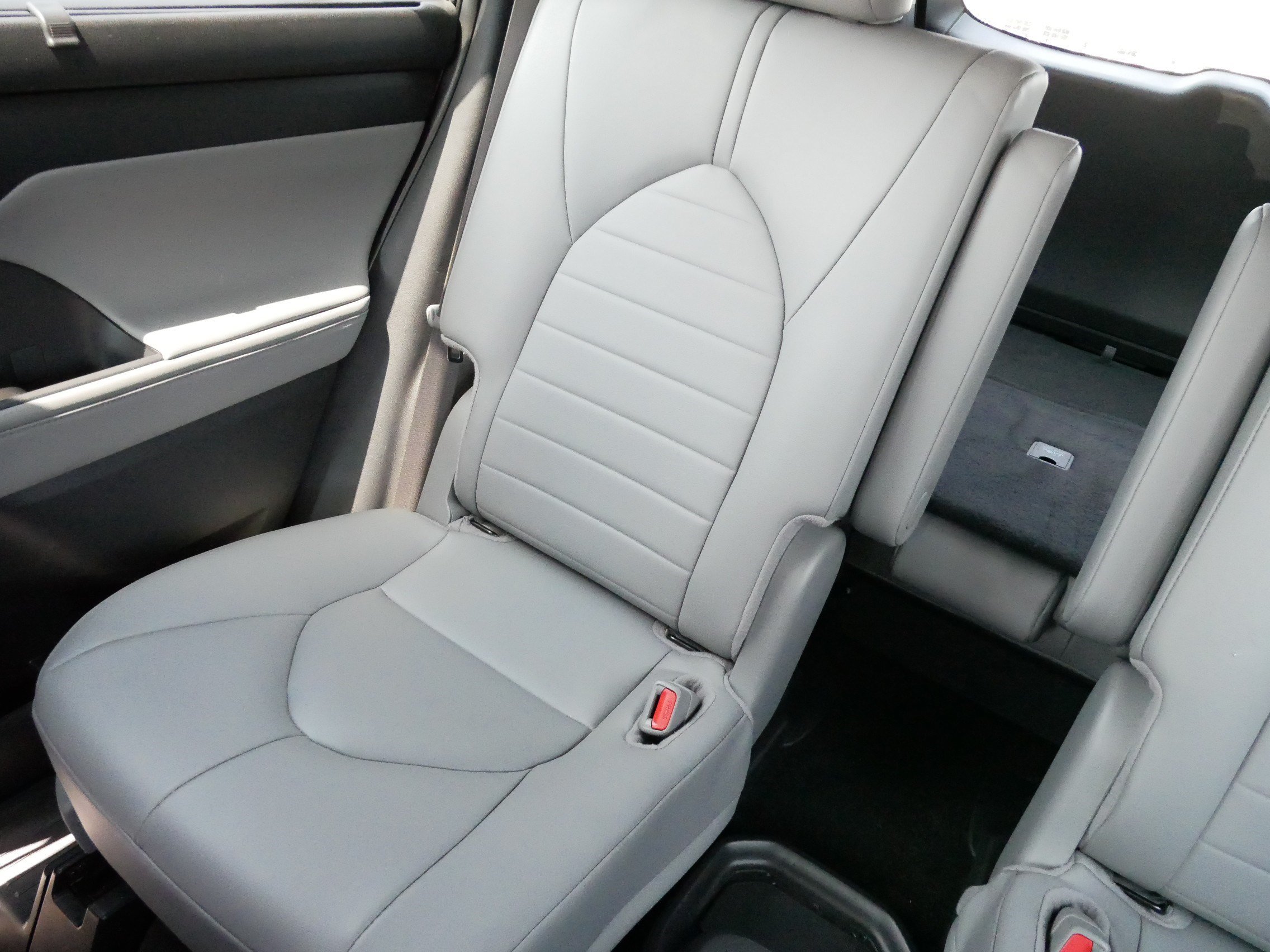 Certified 2026 Toyota Highlander XLE AWD/4WD image 12