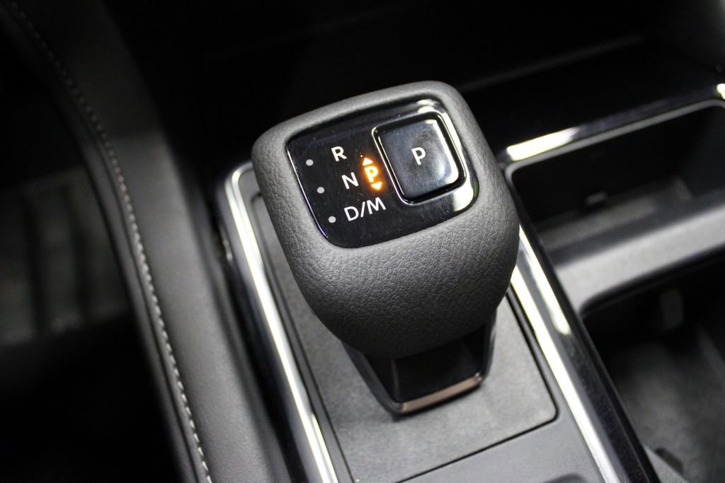 Used 2025 Nissan Pathfinder SV AWD/4WD image 22