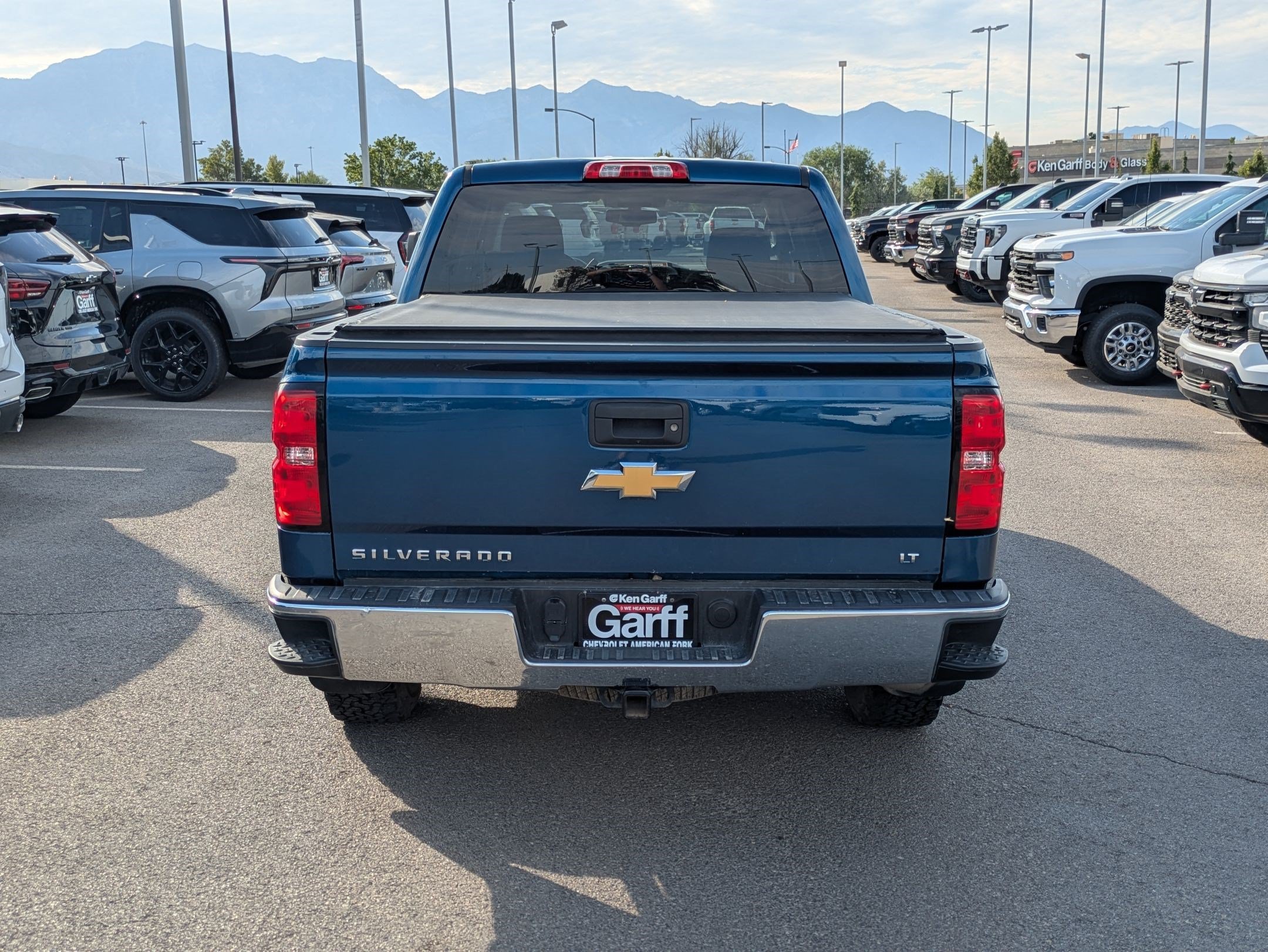 Used 2018 Chevrolet Silverado 1500 LT w/ LT Fleet Convenience Package AWD/4WD image 4