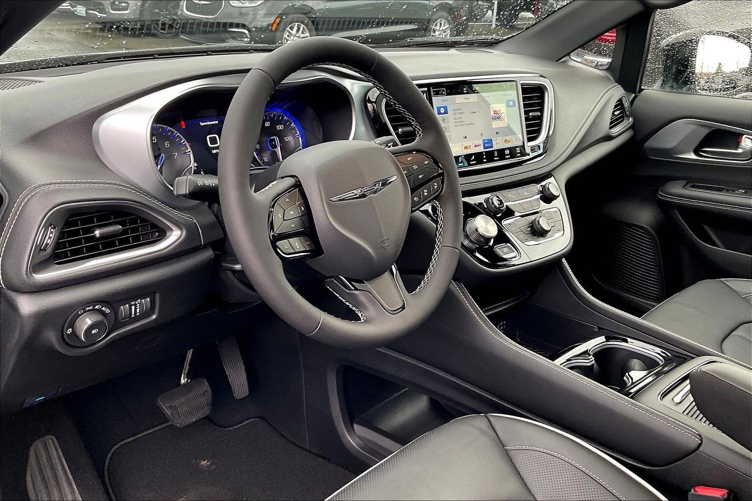 New 2026 Chrysler Pacifica Limited w/ S Appearance Package image 6