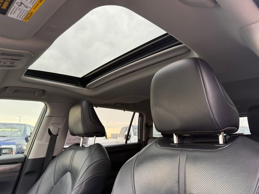 Used 2020 Toyota Highlander Limited image 7