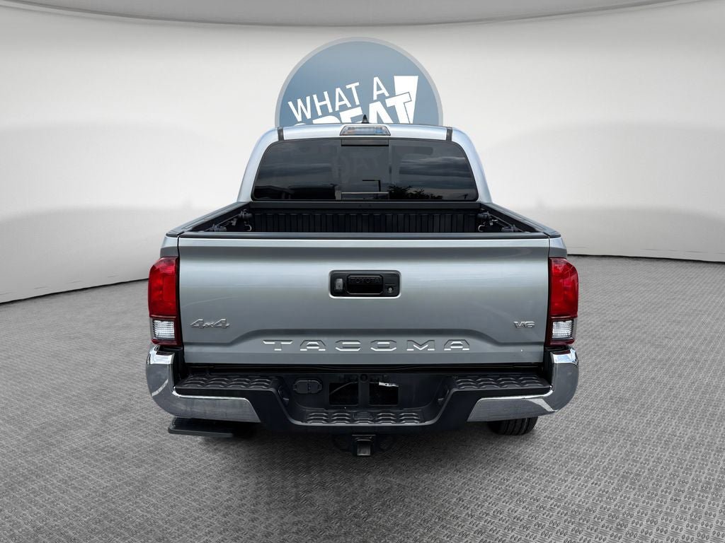 Certified 2023 Toyota Tacoma SR5 AWD/4WD image 5