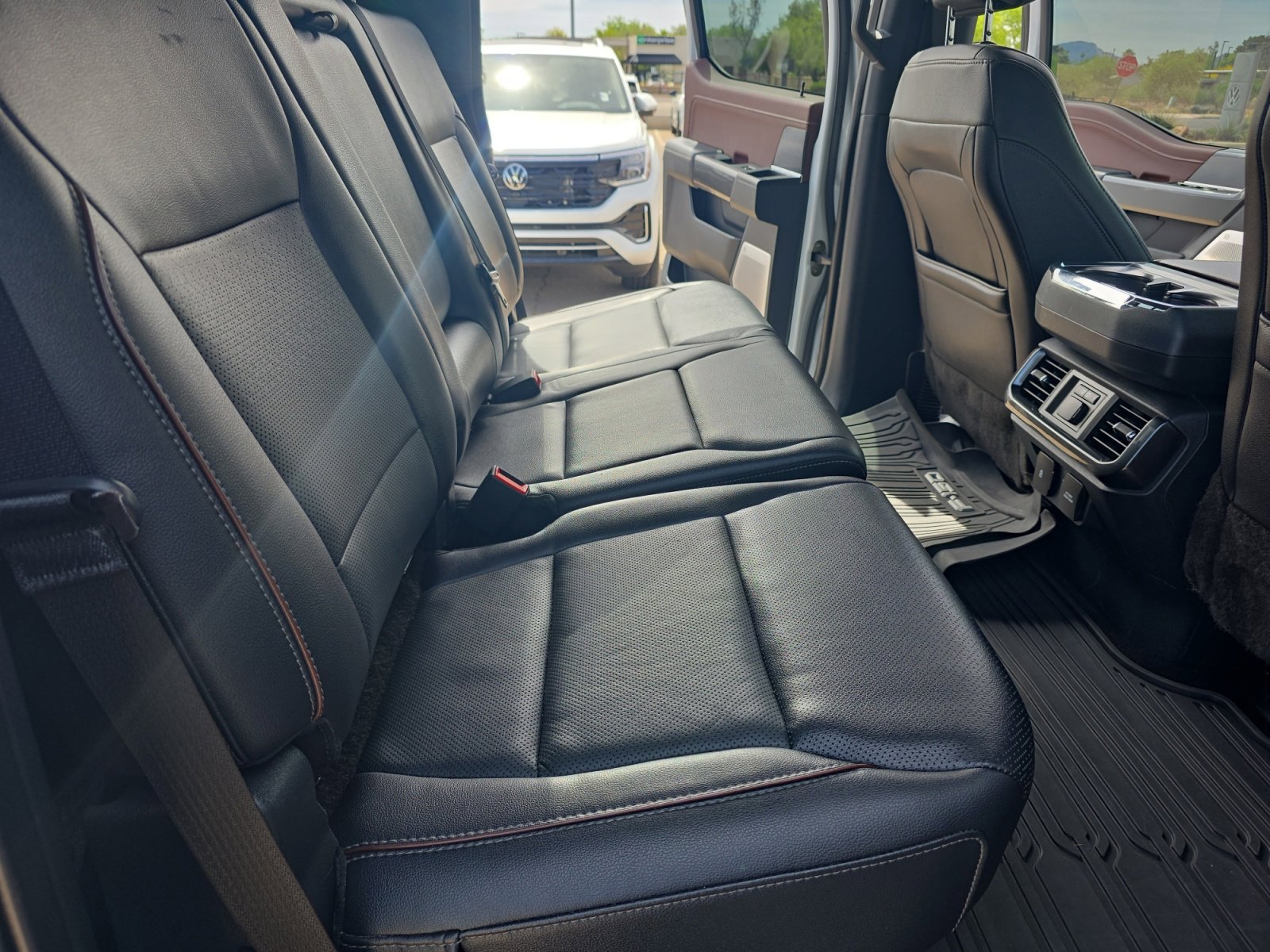 Used 2022 Ford F150 Lariat w/ Equipment Group 502A High image 18