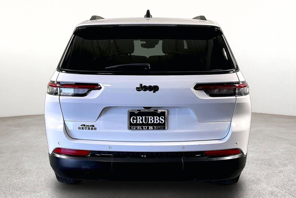 Used 2023 Jeep Grand Cherokee L Laredo AWD/4WD image 6