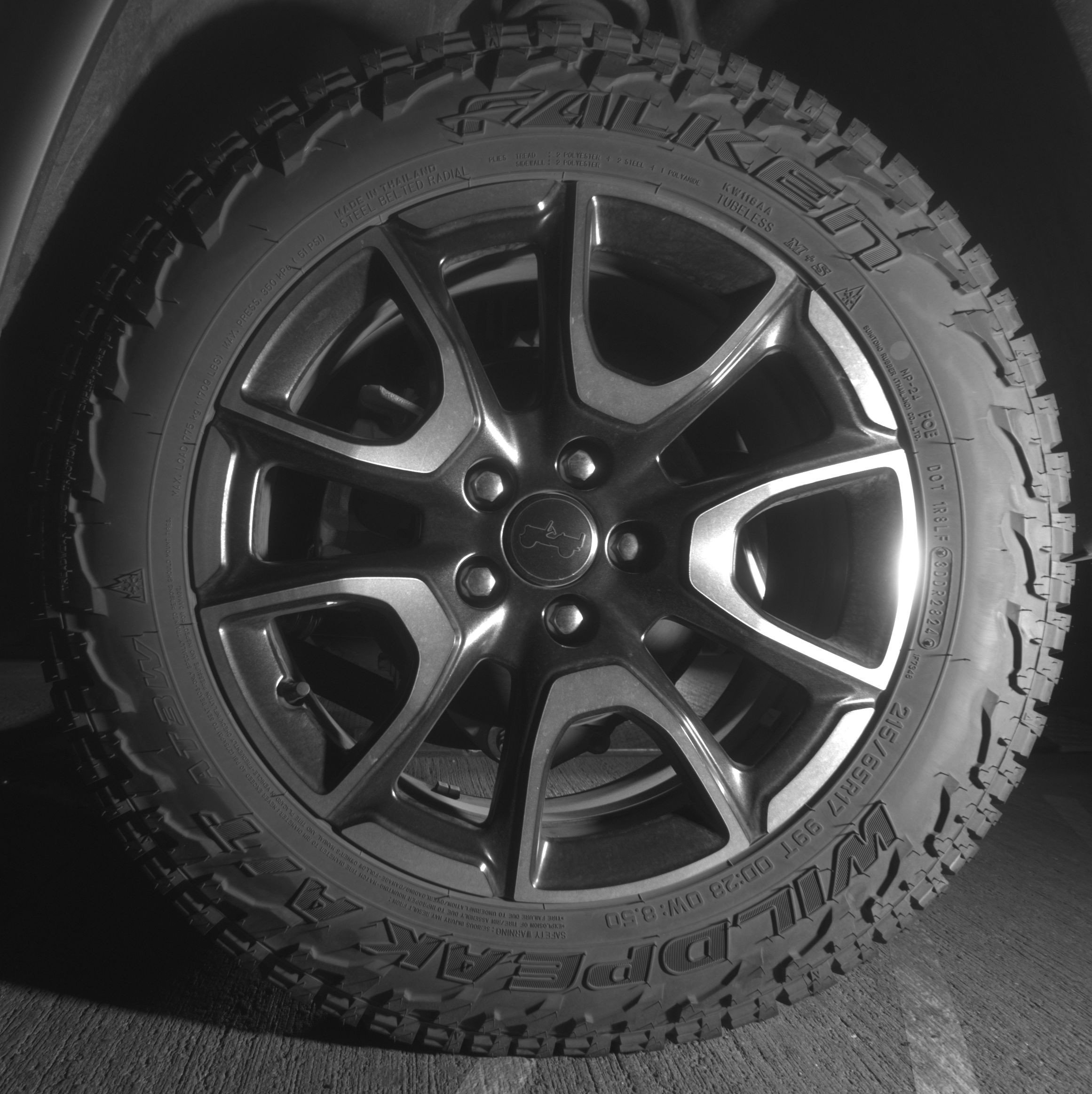 Used 2025 Jeep Compass Trailhawk image 14