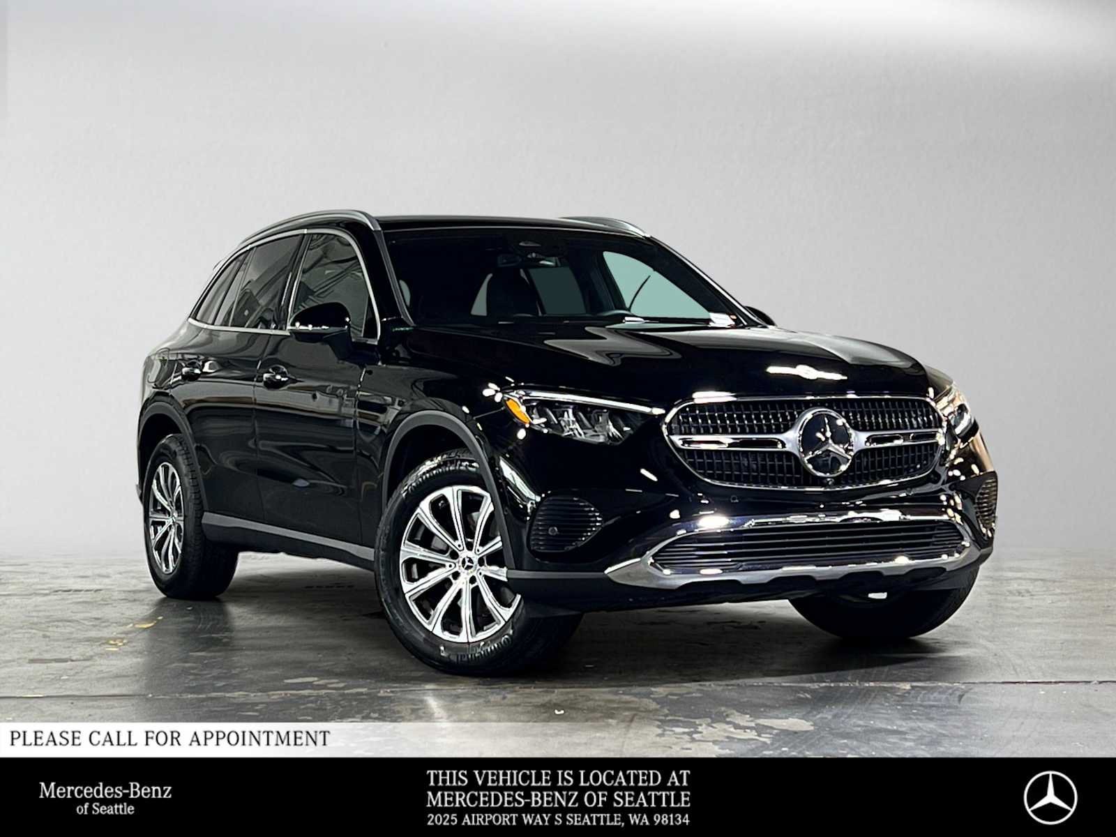 Used 2026 Mercedes-Benz GLC 300 4MATIC image 1