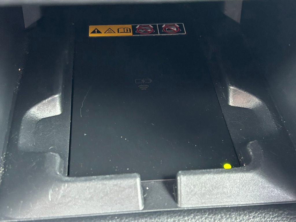 Used 2024 Toyota Corolla Cross XSE image 29