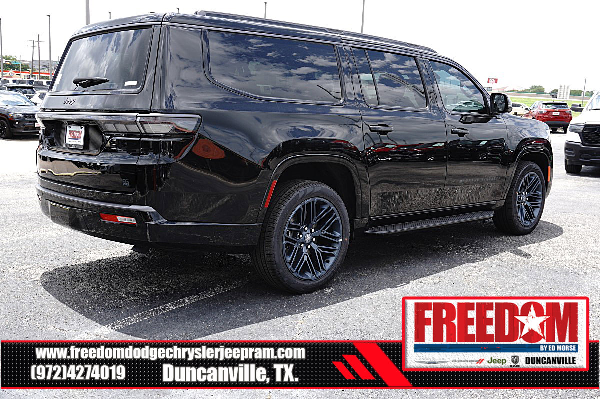 New 2026 Jeep Grand Wagoneer L 4WD image 5