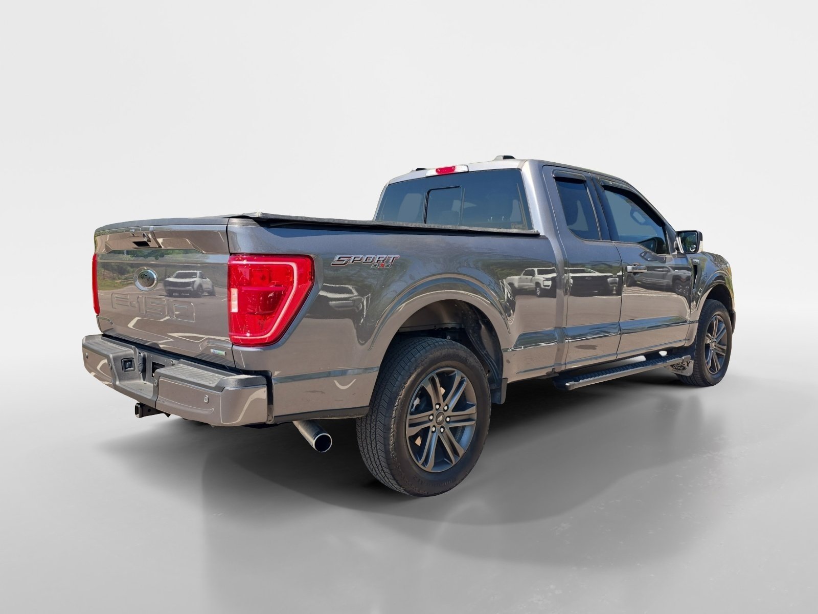 Used 2022 Ford F150 XLT w/ Equipment Group 302A High AWD/4WD image 5