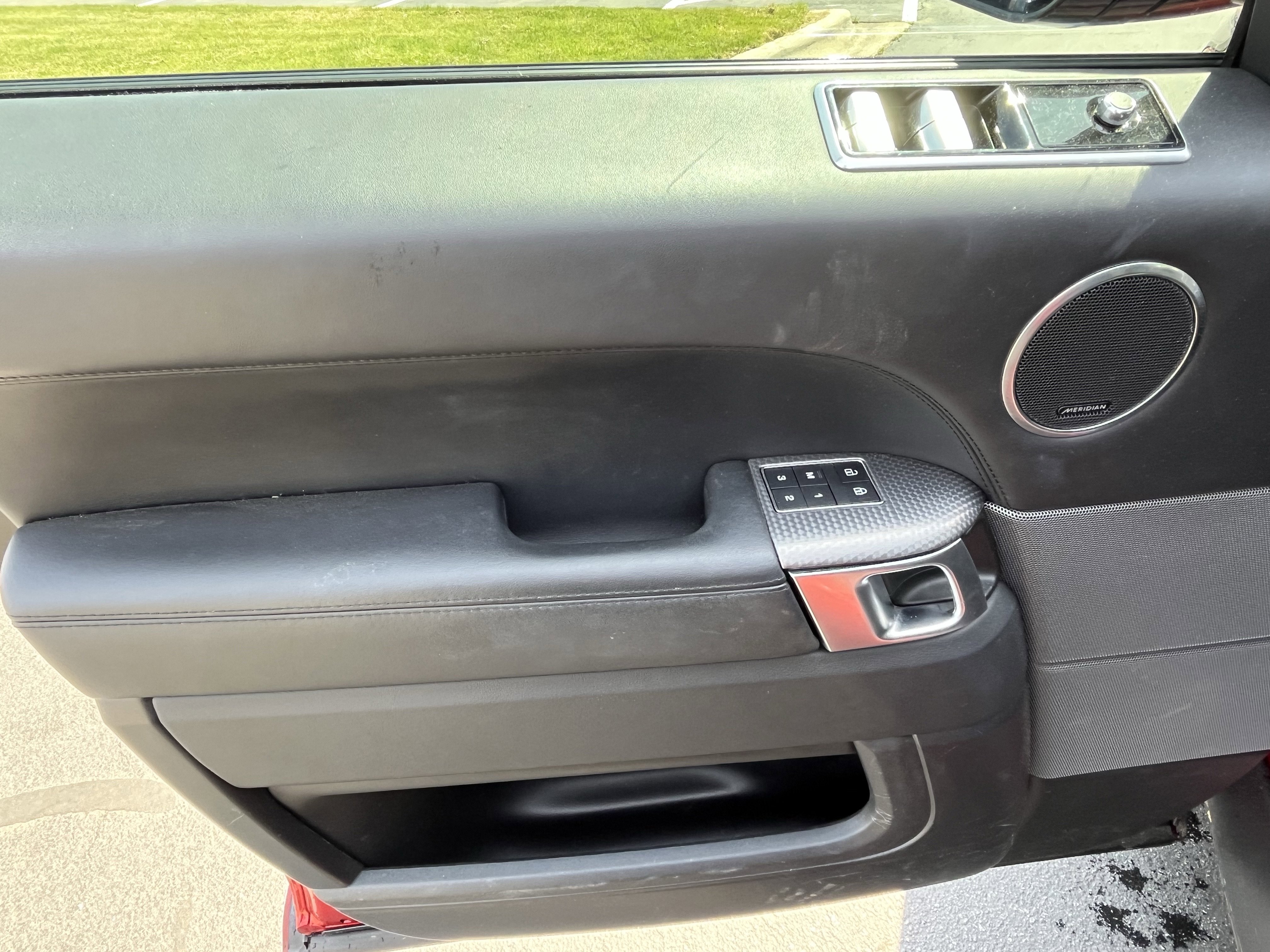 Used 2022 Land Rover Range Rover Sport HST image 14